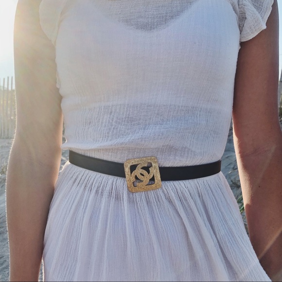 CHANEL Jewelry - ✨ VINTAGE CHANEL Brooch Pin CC Logo 80’s Gold